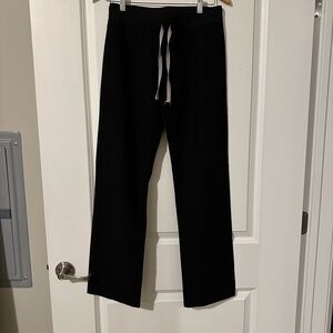 Figs Livingston XS Black